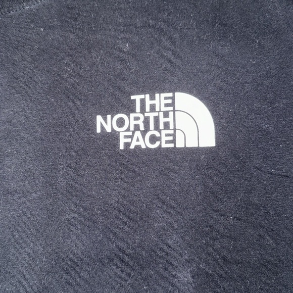 North face long sleeve - Picture 2 of 4